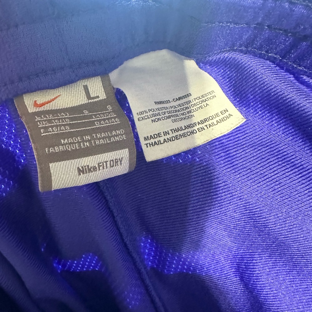 Women’s Vintage Nike Livestrong Athleticc shorts 
Size XL - Picture 5 of 5